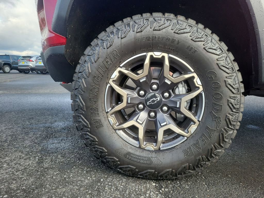 Used 2025 Chevrolet Colorado ZR2 image 19