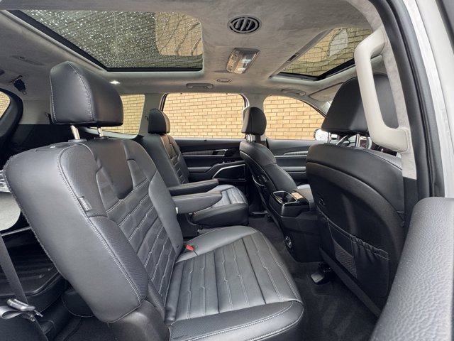 Used 2024 Kia Telluride SX Prestige image 9