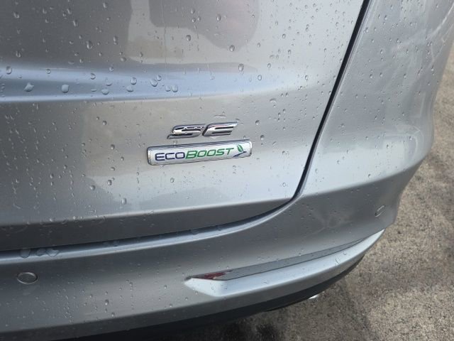 Used 2020 Ford Fusion SE image 8