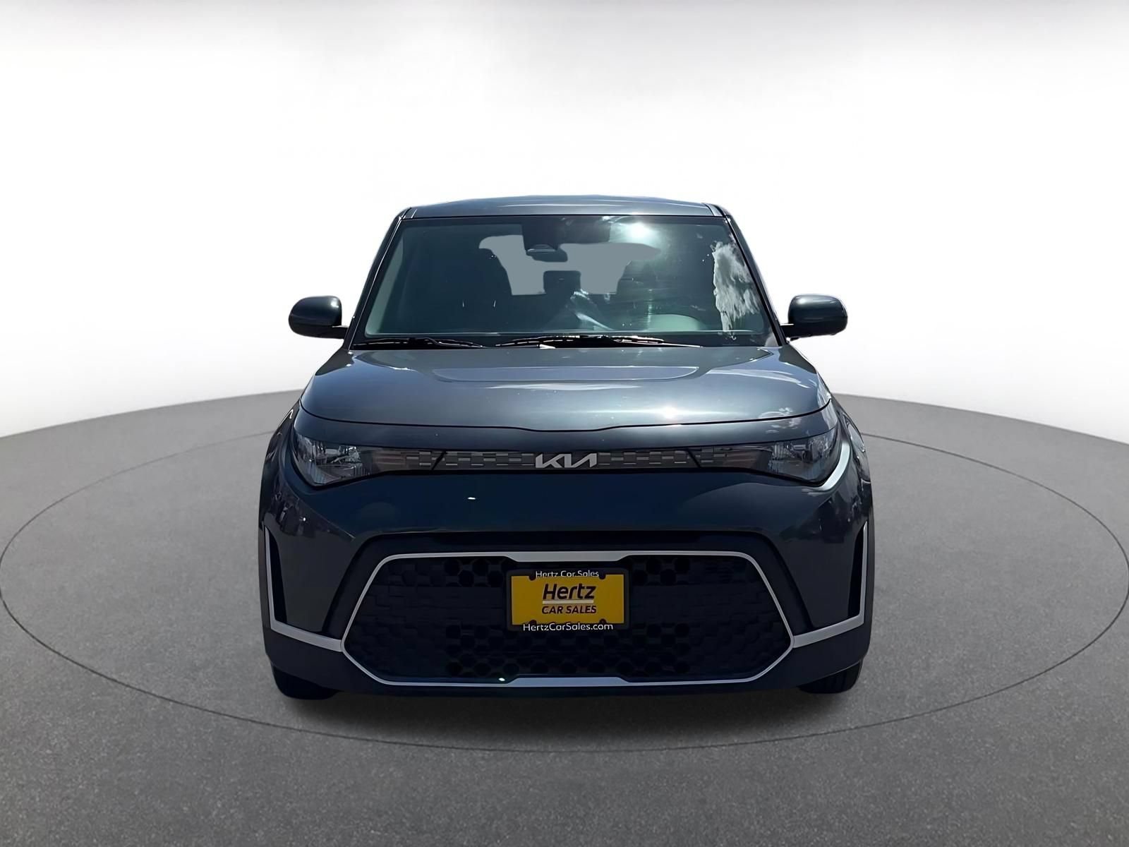Used 2025 Kia Soul LX w/ LX Technology Package FWD image 4