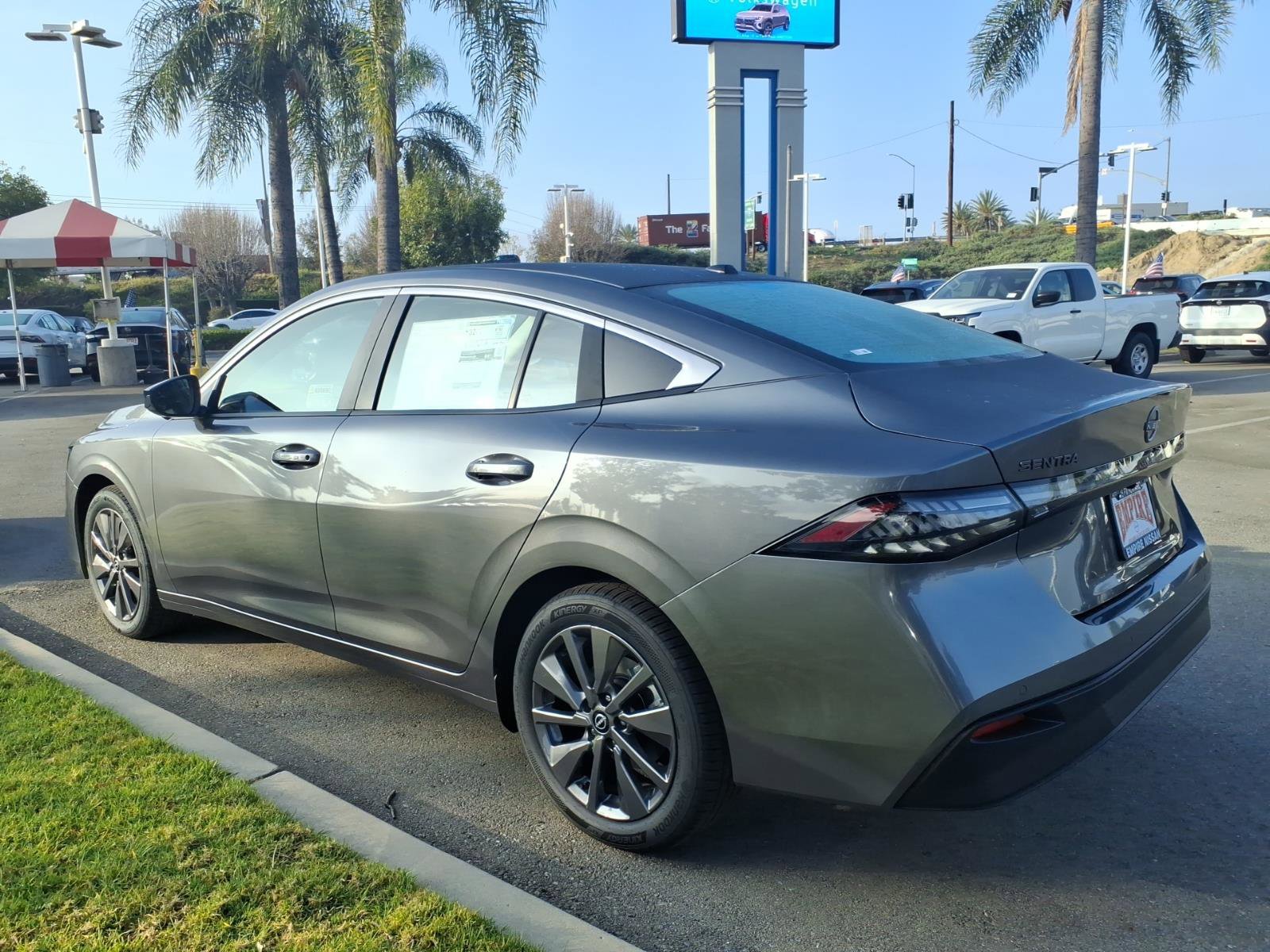 New 2026 Nissan Sentra SL FWD image 9