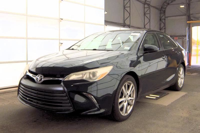 Used 2015 Toyota Camry XLE image 7