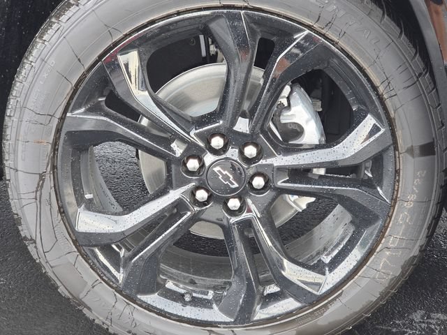 New 2027 Chevrolet Traverse RS w/ LPO, Floor Liner Package AWD/4WD image 12