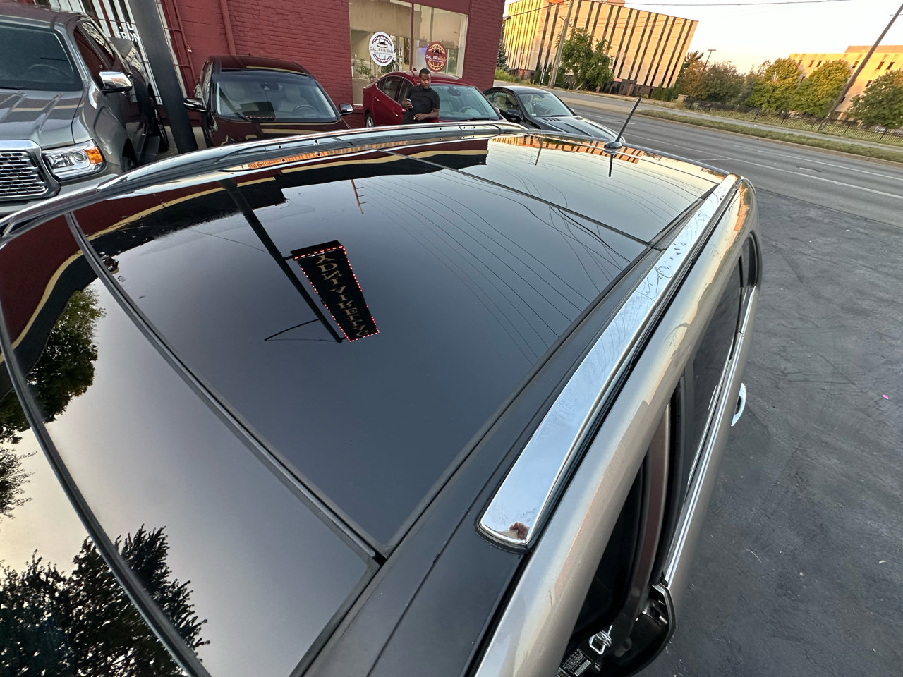 Used 2014 Kia Sorento SX w/ 3rd Row Package image 17