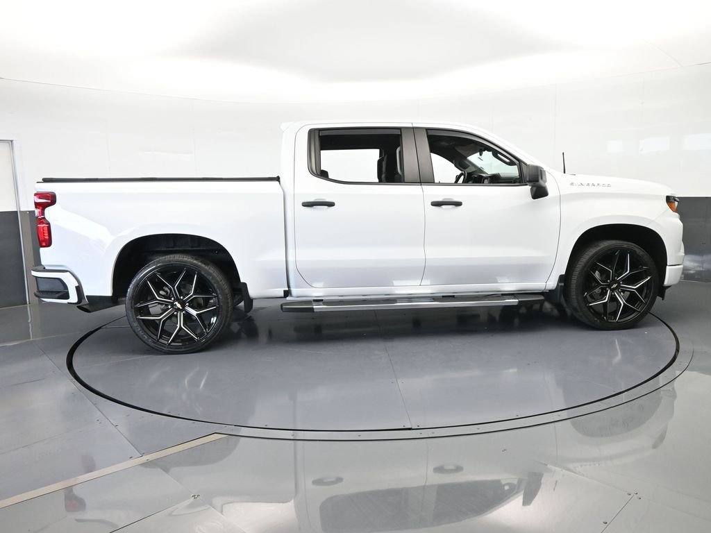 Used 2022 Chevrolet Silverado 1500 Custom image 7