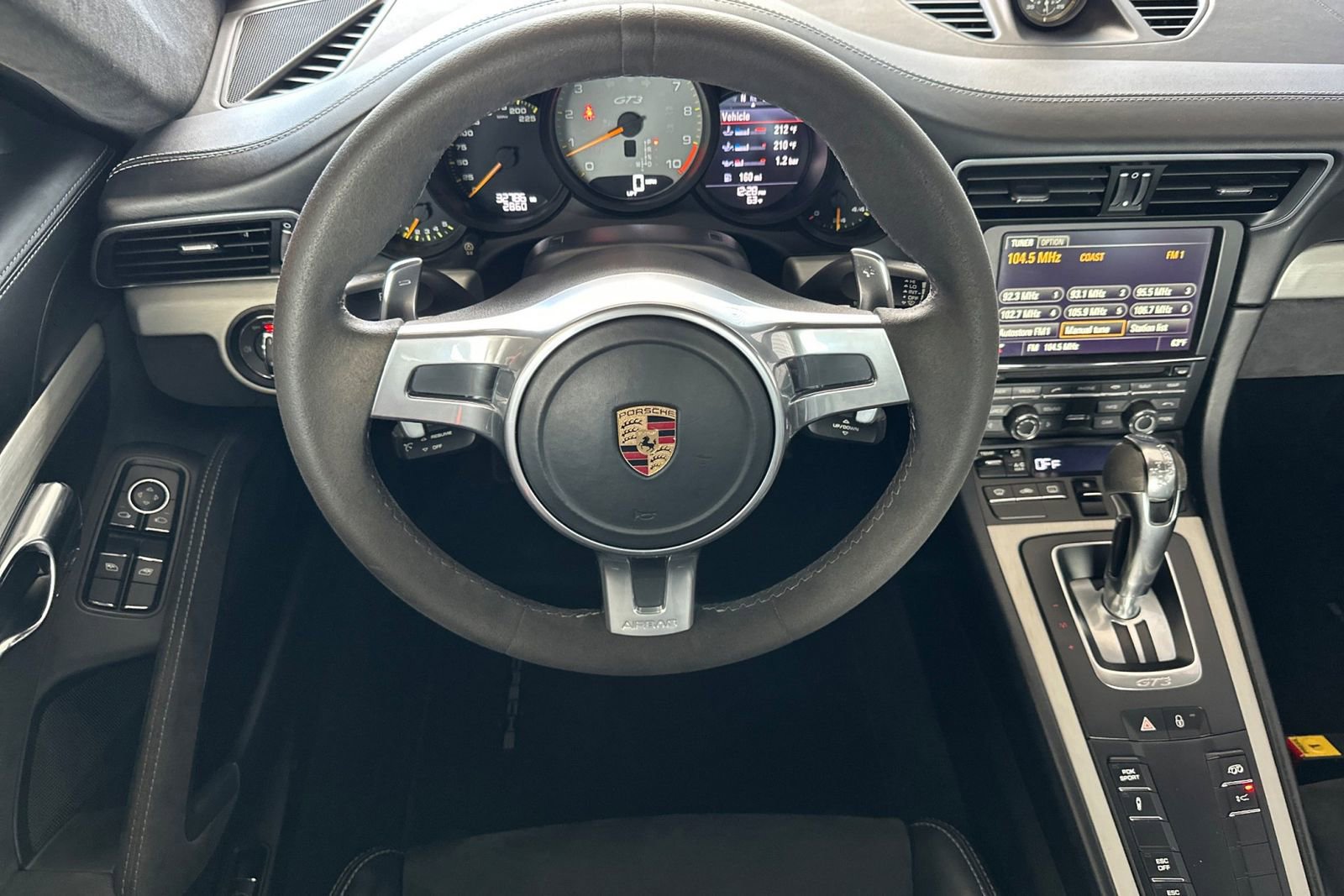 Used 2016 Porsche 911 GT3 image 16