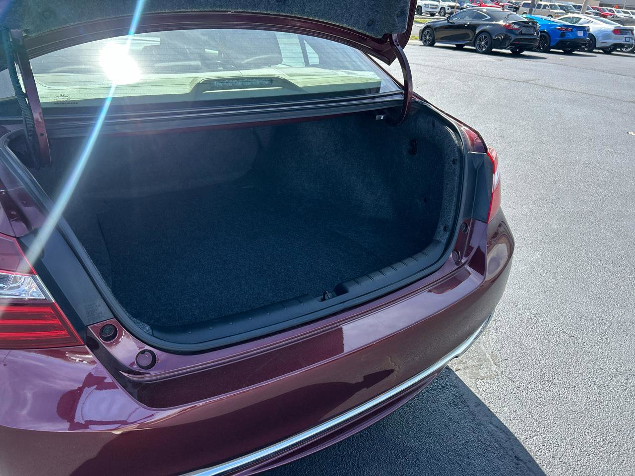 Used 2016 Honda Accord LX image 12