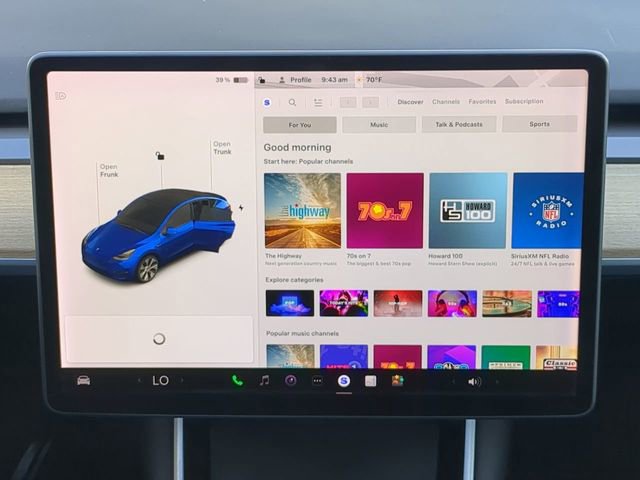 Used 2020 Tesla Model Y Long Range image 21