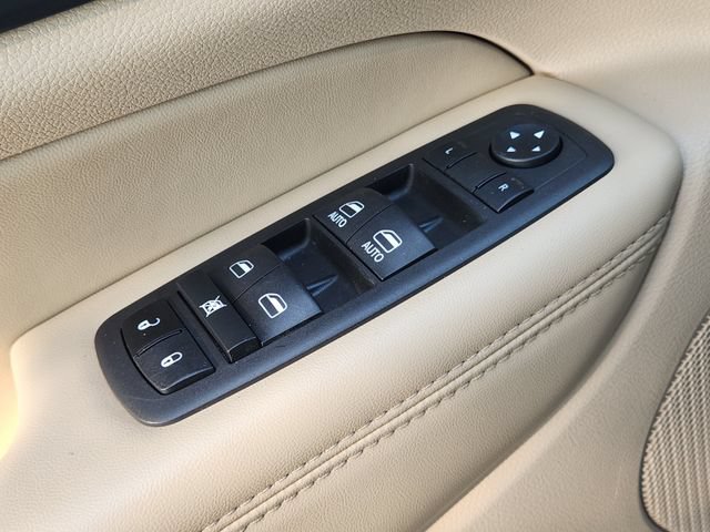 Used 2022 Jeep Grand Cherokee Laredo E w/ Security & Convenience Group AWD/4WD image 29
