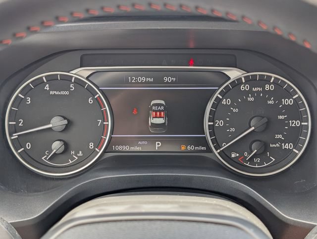 Used 2025 Nissan Rogue SV AWD/4WD image 18