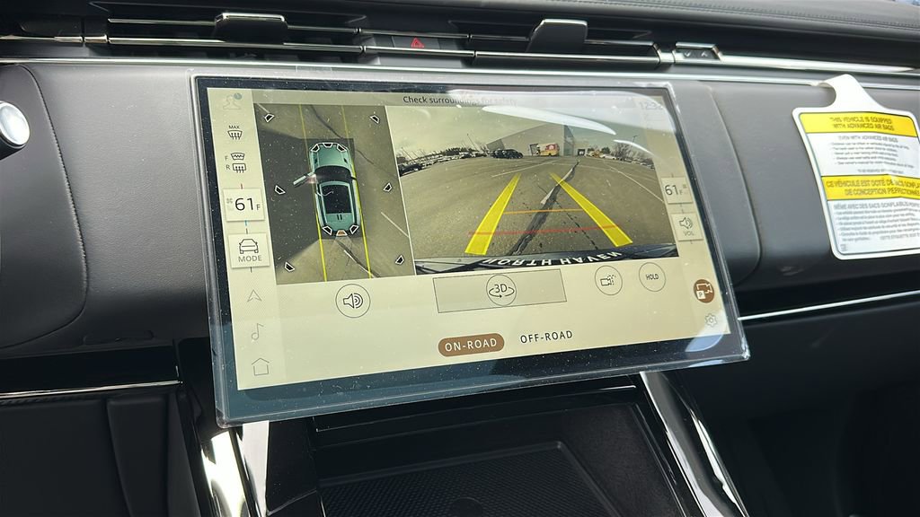 New 2025 Land Rover Range Rover Sport Dynamic SE image 16