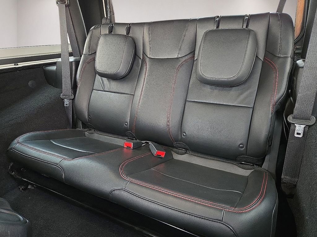 Used 2022 Jeep Wrangler Rubicon AWD/4WD image 21