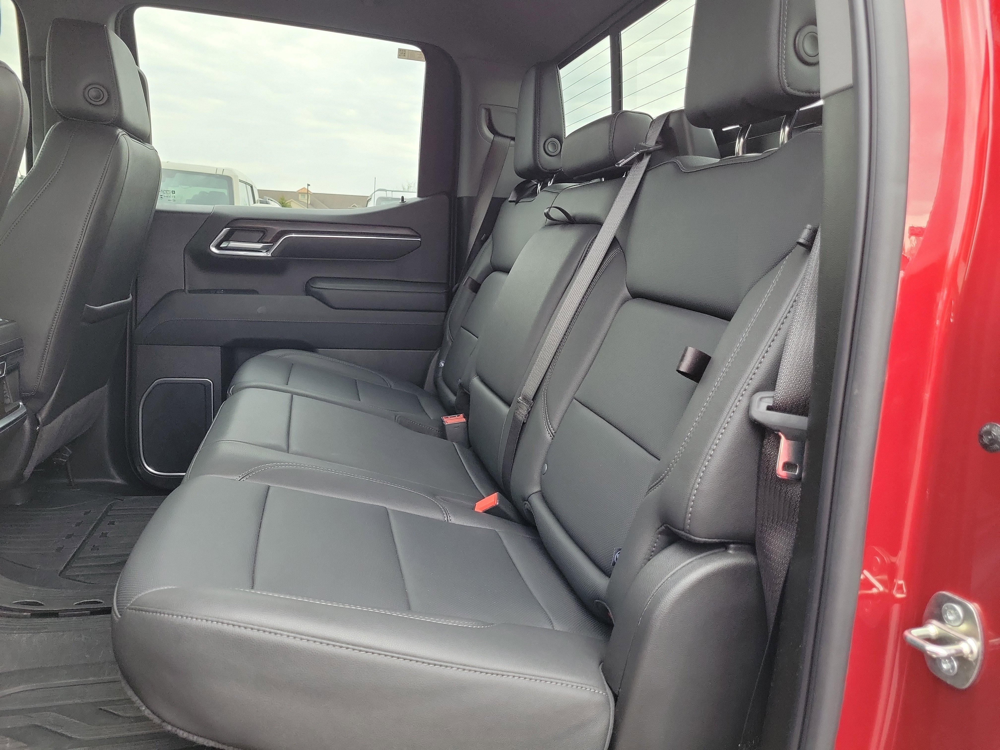 Used 2024 GMC Sierra 1500 SLT w/ SLT Premium Package image 16