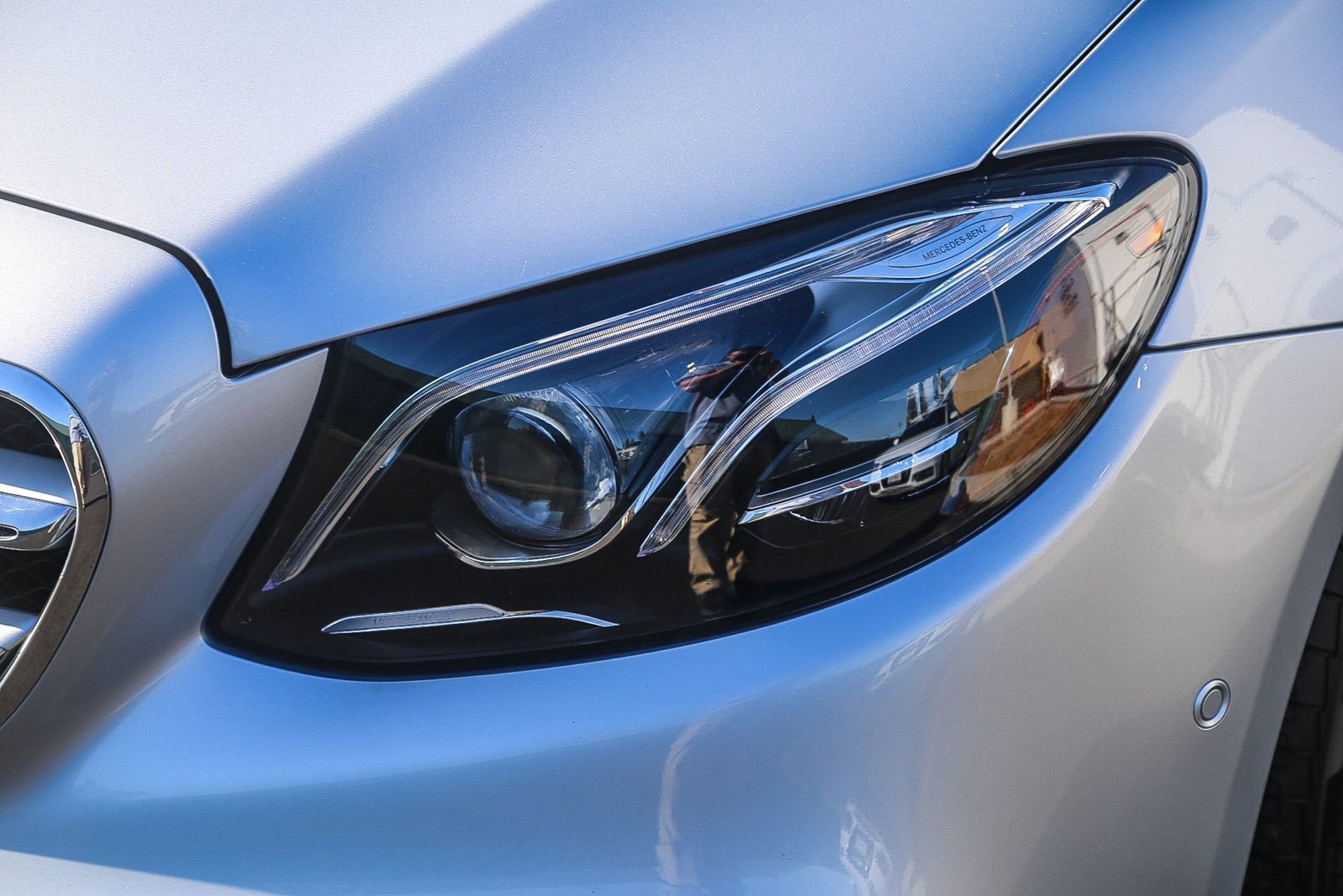 Used 2018 Mercedes-Benz E 300 w/ Premium 3 Package (Q03) image 7