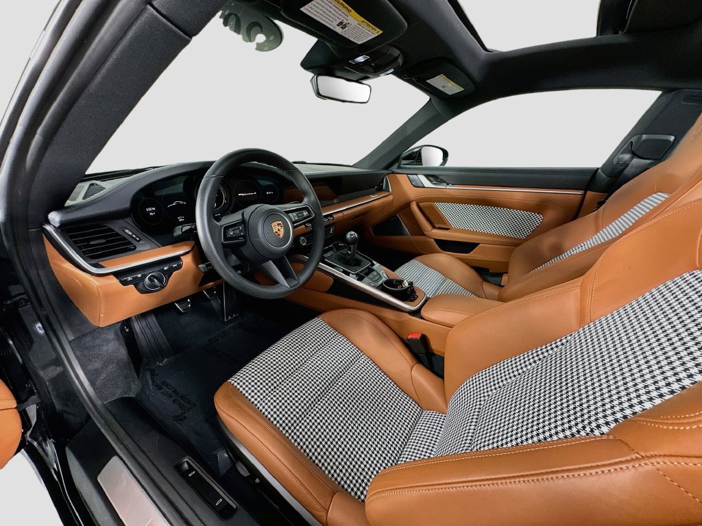 Certified 2024 Porsche 911 Carrera S RWD image 5