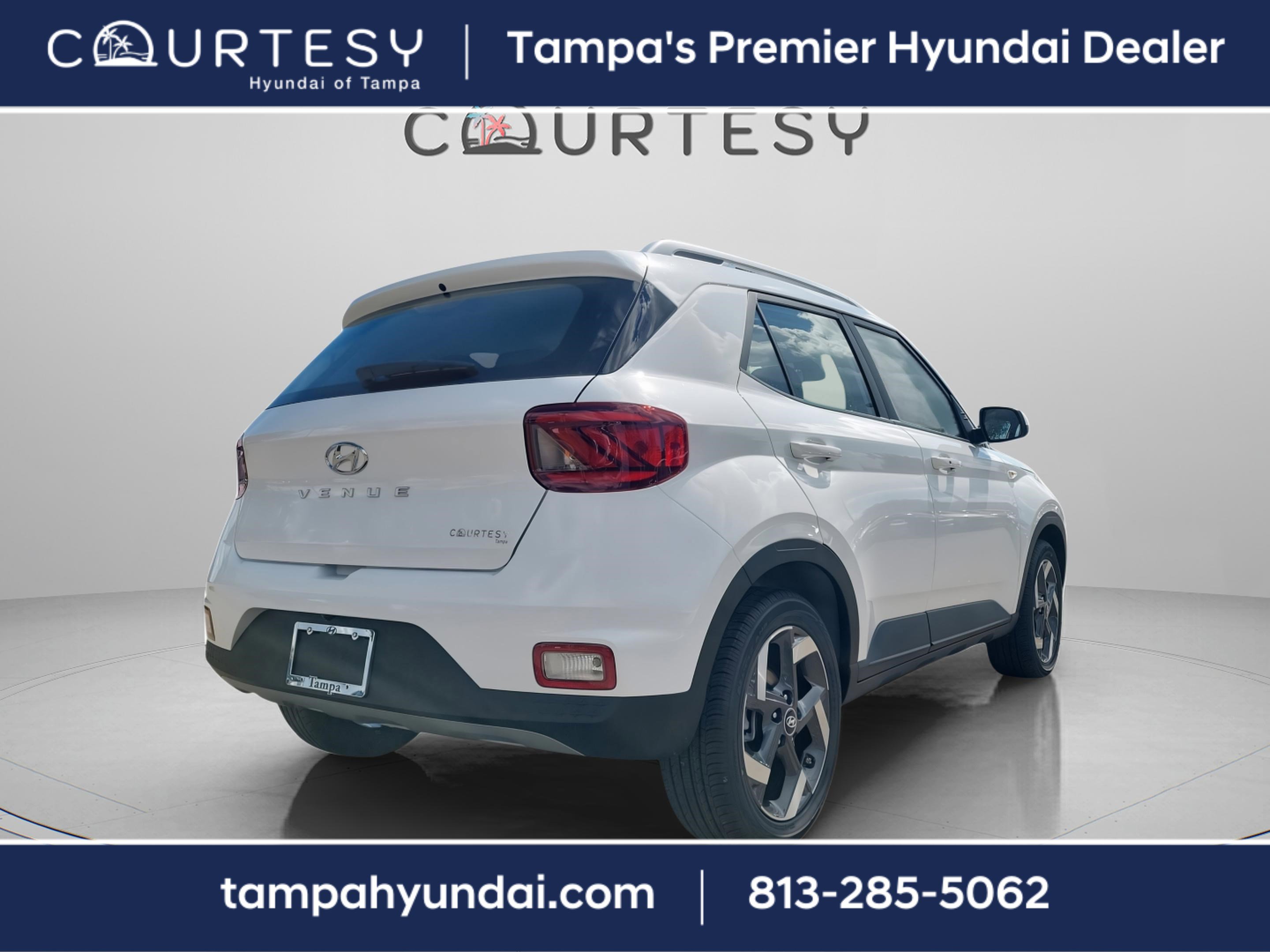 New 2026 Hyundai Venue SEL image 3