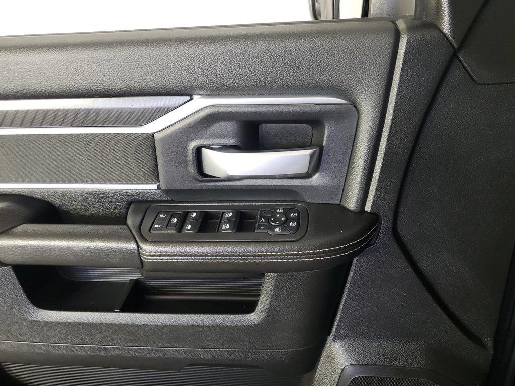 Used 2025 RAM 2500 Big Horn AWD/4WD image 29