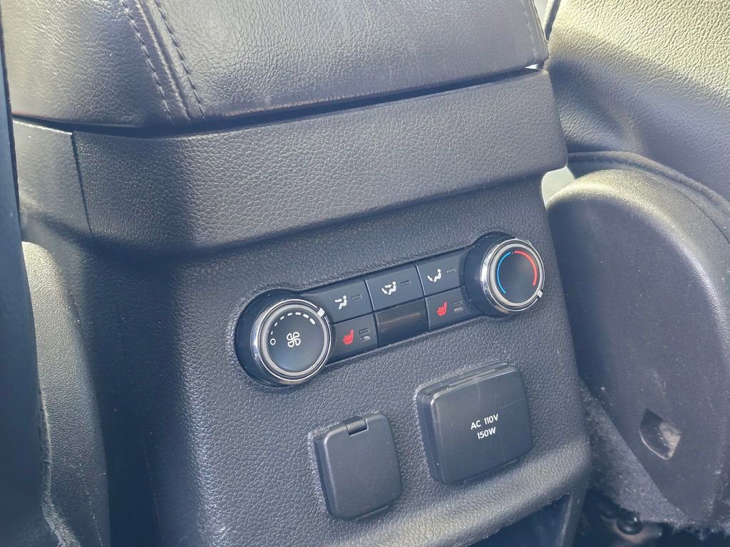 Used 2015 Ford Explorer Limited image 19