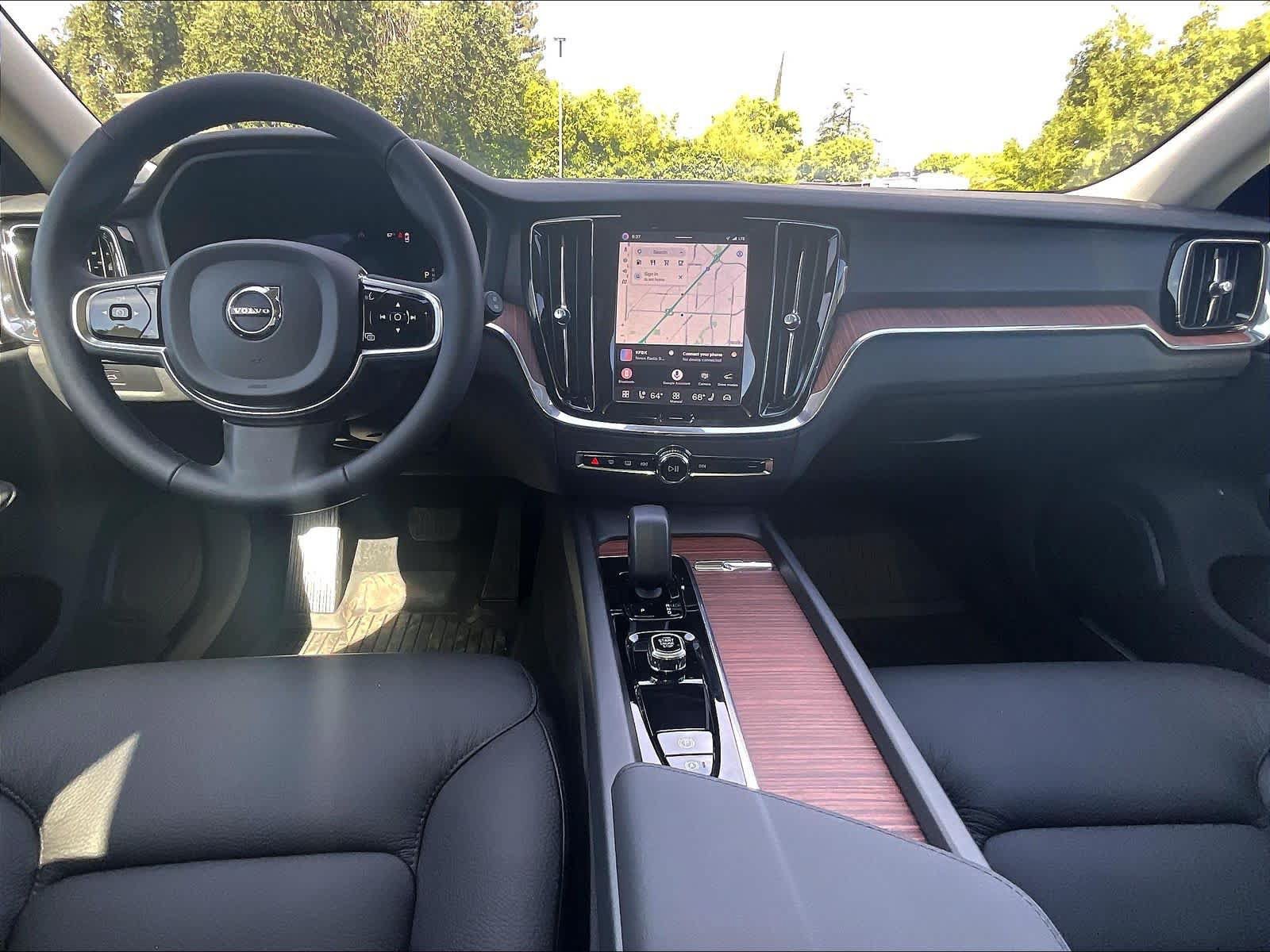 New 2026 Volvo V60 B5 Cross Country Plus w/ Protection Package Premier AWD/4WD image 7