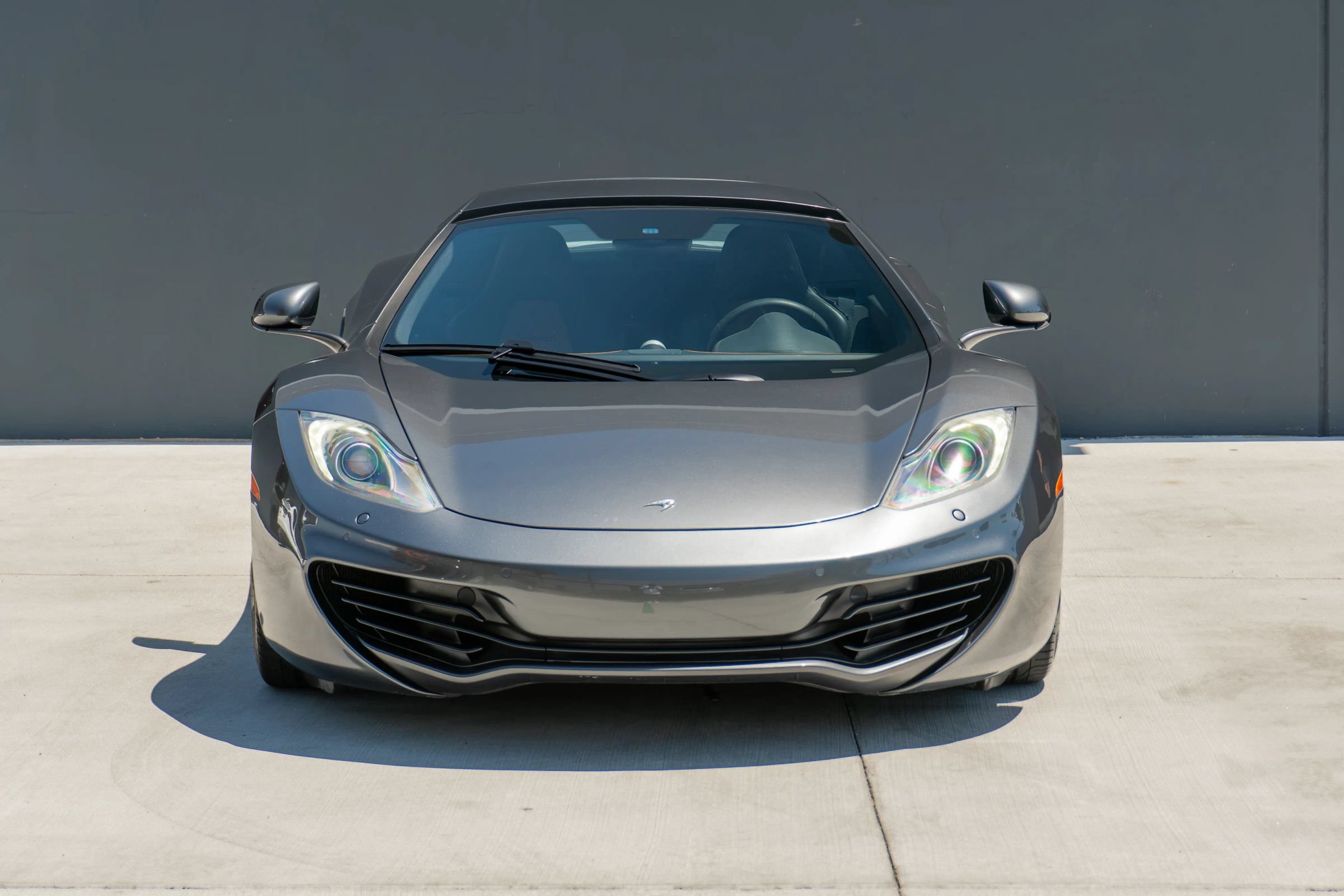 Used 2014 McLaren MP4-12C Spider RWD image 5