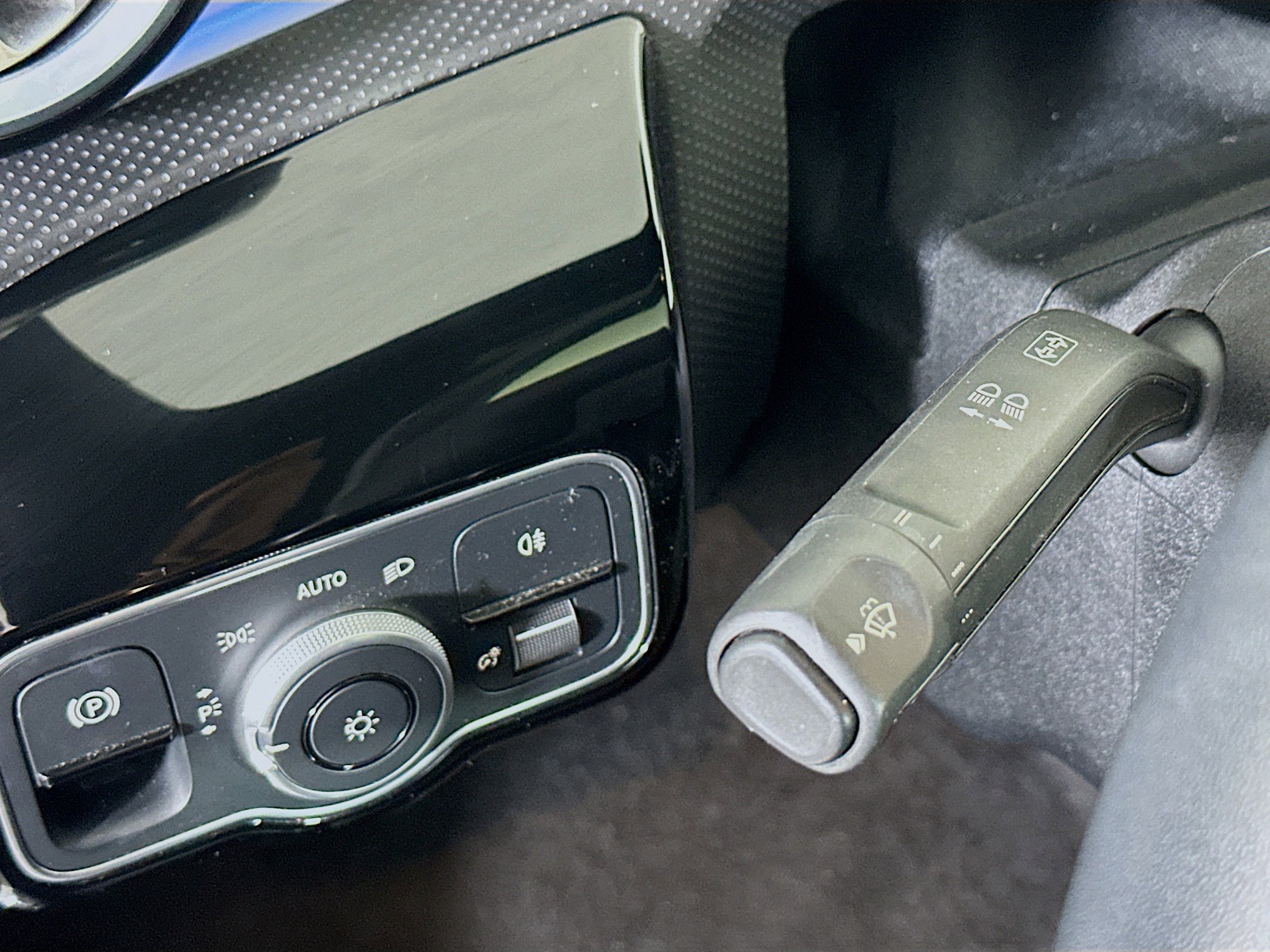 Used 2025 Mercedes-Benz CLA 250 image 17