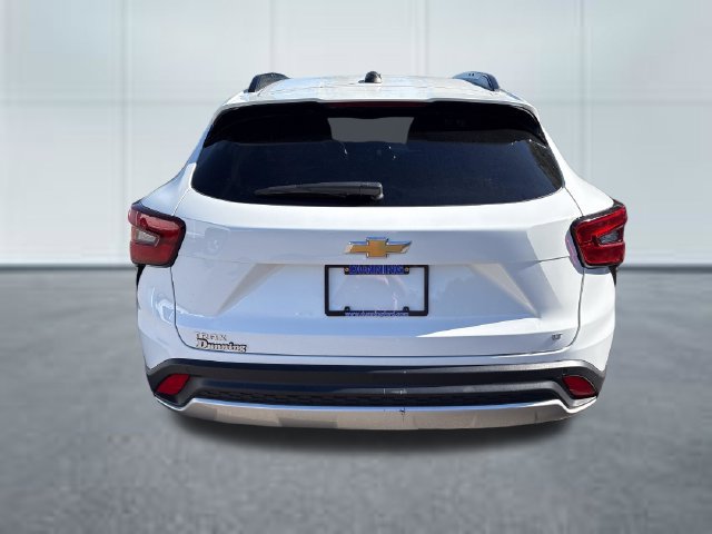 Used 2025 Chevrolet Trax LT w/ Driver Confidence Package FWD image 3
