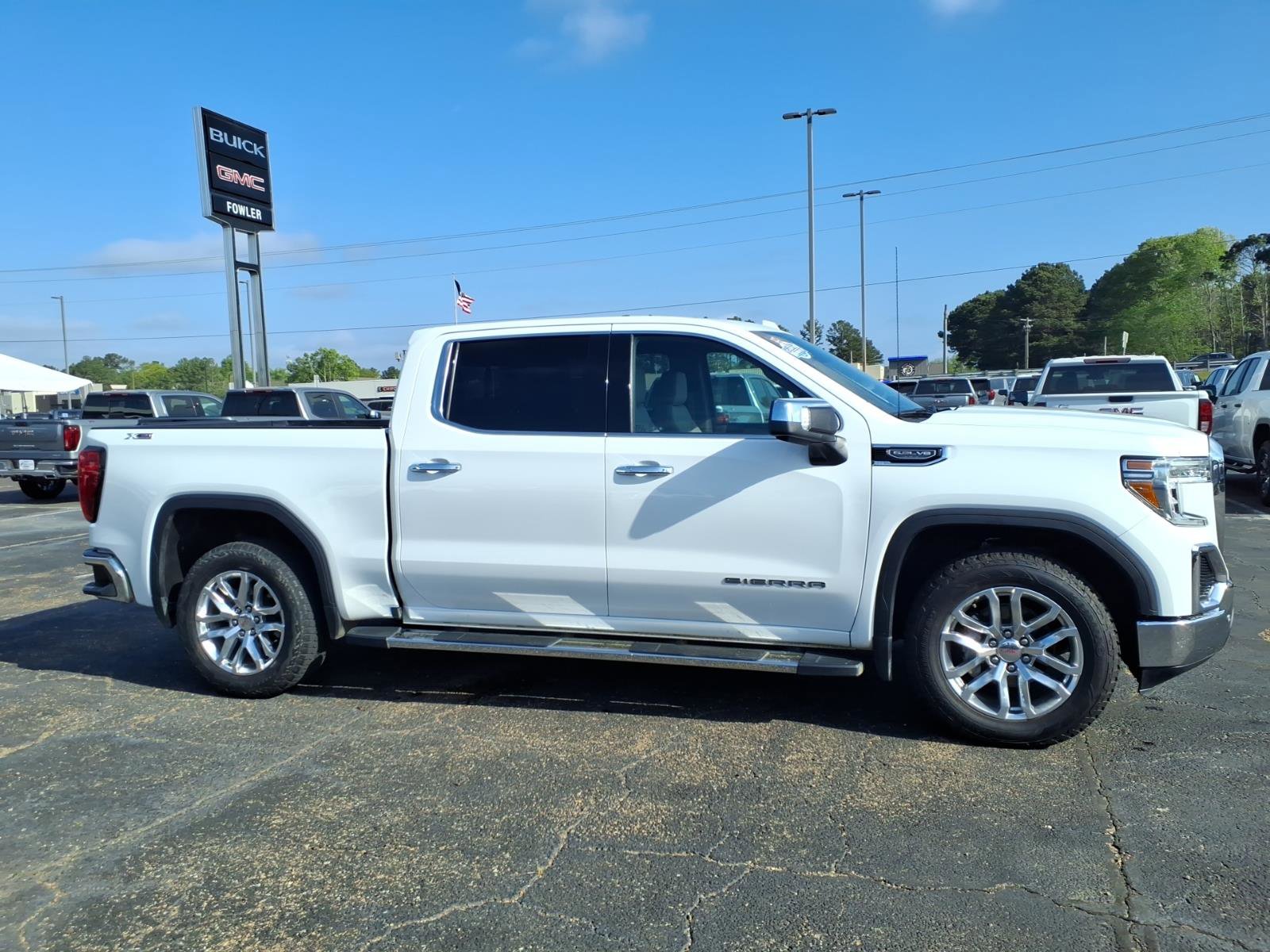Used 2021 GMC Sierra 1500 SLT w/ SLT Premium Plus Package image 3