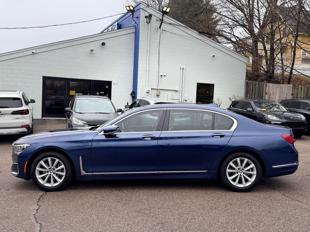 Used 2021 BMW 740i xDrive image 3