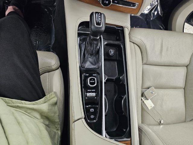 Used 2017 Volvo XC90 T6 Inscription image 20