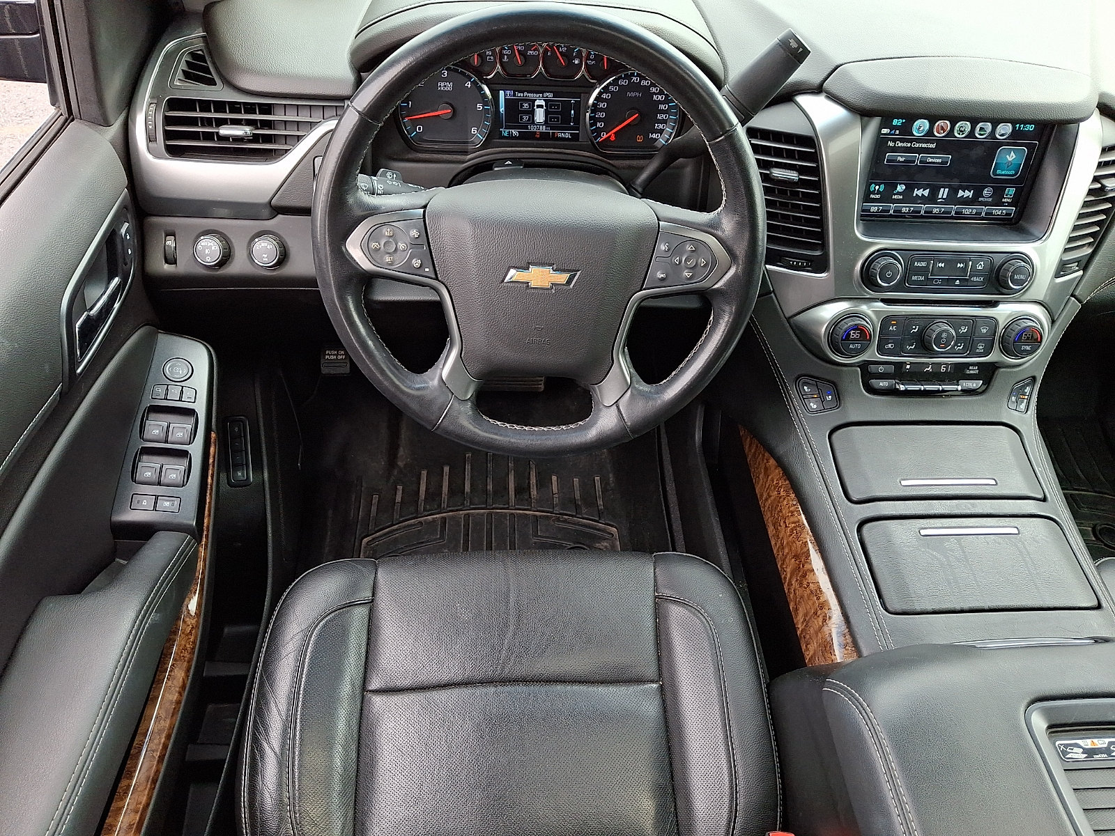 Used 2019 Chevrolet Suburban Premier AWD/4WD image 13