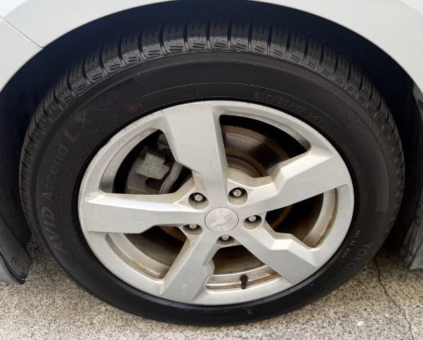 Used 2013 Chevrolet Volt Premium w/ Premium Trim Package FWD image 26