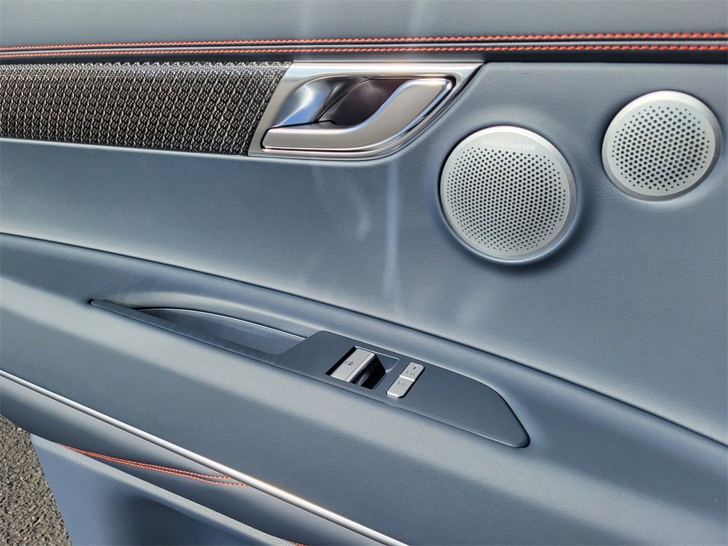 New 2026 Genesis GV80 3.5T e-SC image 12