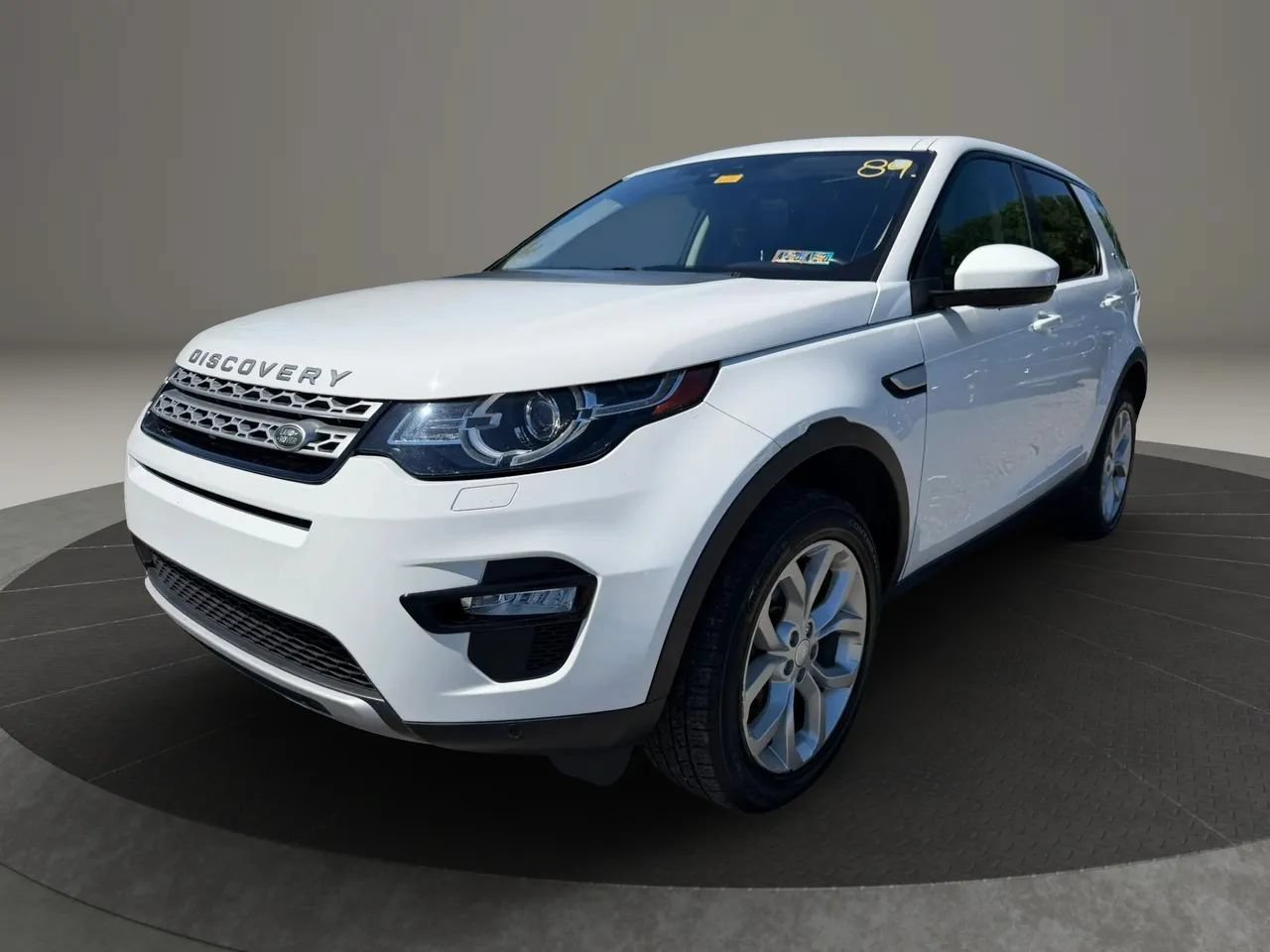 Used 2018 Land Rover Discovery Sport HSE AWD/4WD image 1