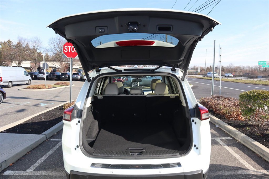 Used 2024 Nissan Rogue SV w/ SV Premium Package image 26