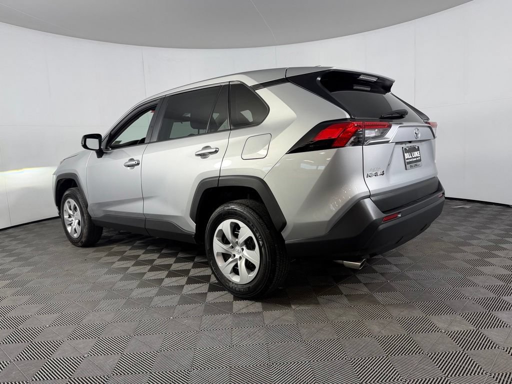 Used 2025 Toyota RAV4 LE FWD image 8