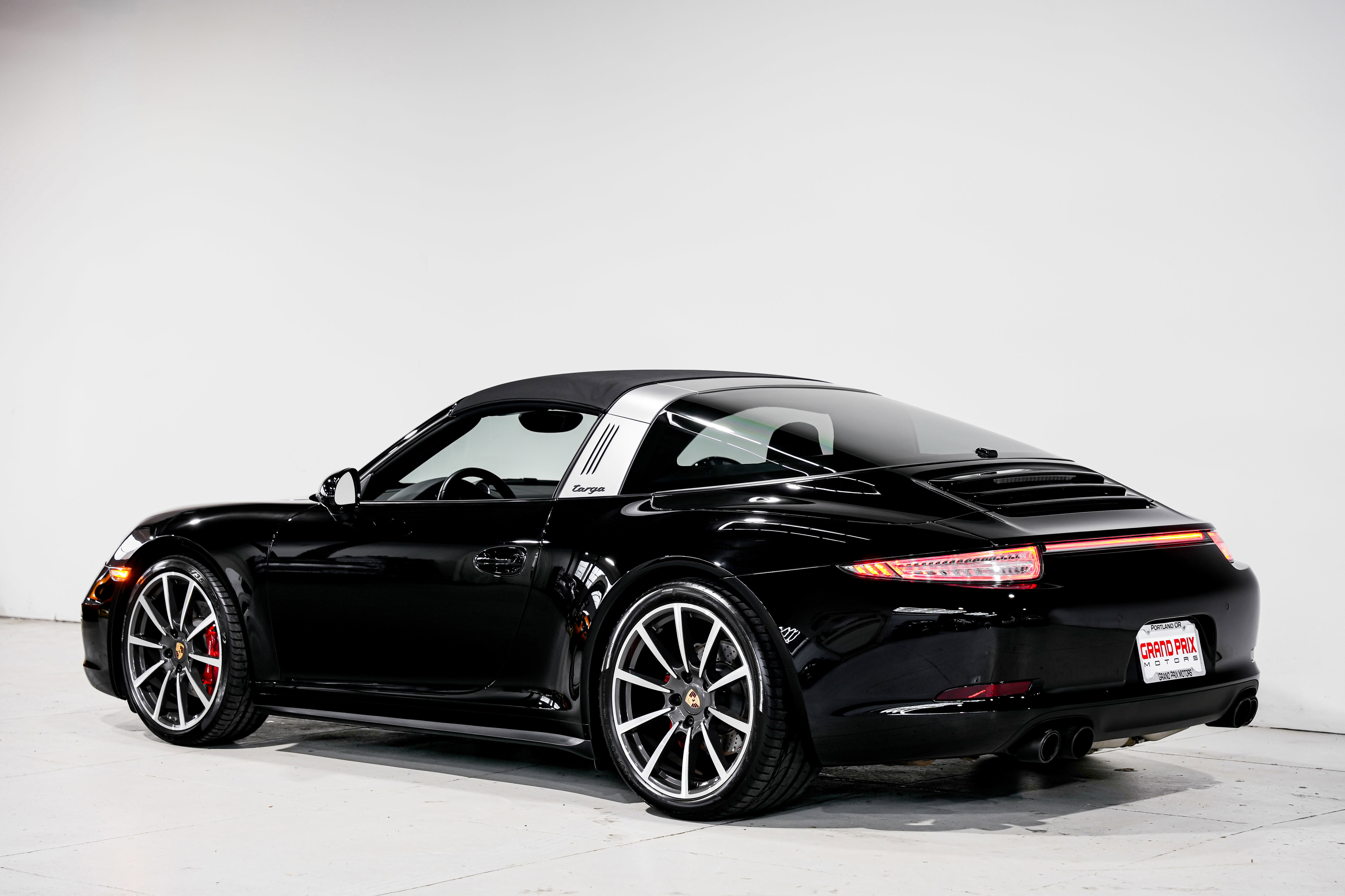 Used 2014 Porsche 911 Targa 4S image 8
