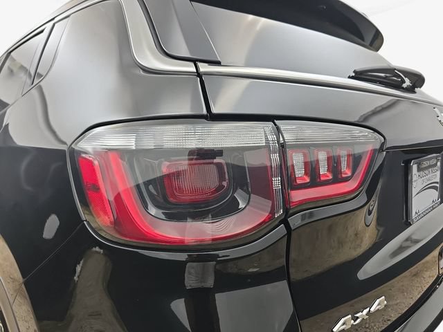 Used 2025 Jeep Compass Limited AWD/4WD image 34