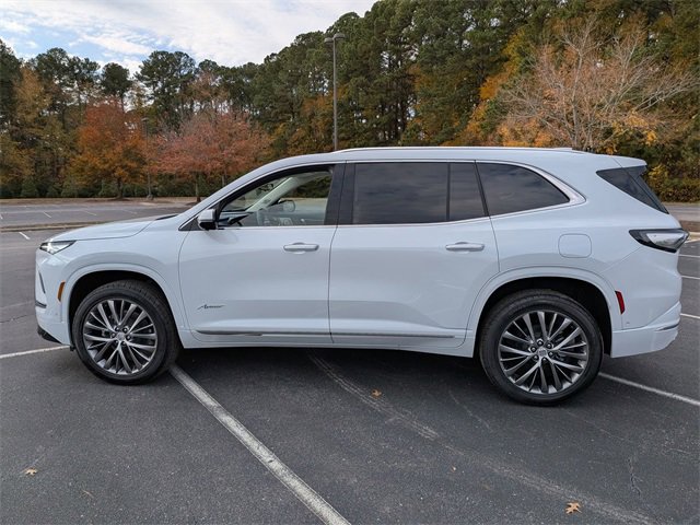 New 2026 Buick Enclave Avenir image 6