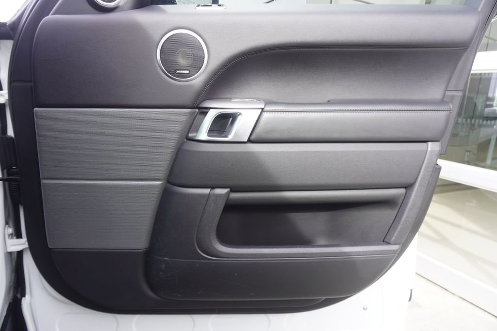 Used 2018 Land Rover Range Rover Sport HSE image 21