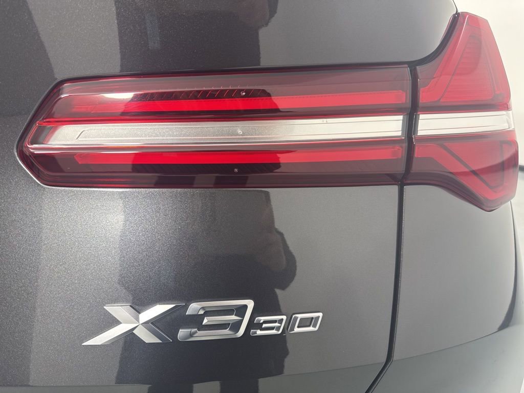 Certified 2025 BMW X3 xDrive30i w/ Premium Package image 7