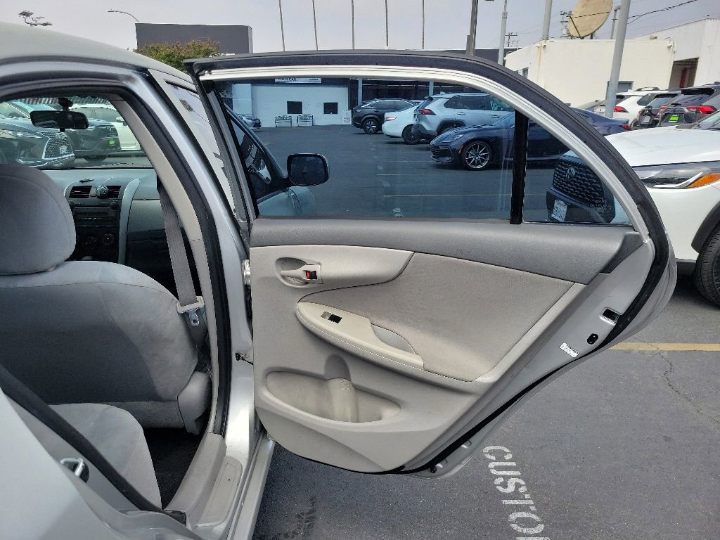 Used 2009 Toyota Corolla LE FWD image 10