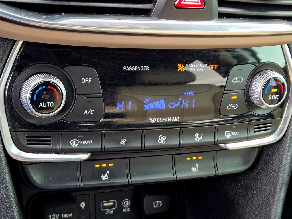 Used 2020 Hyundai Santa Fe SEL w/ Convenience Package image 21