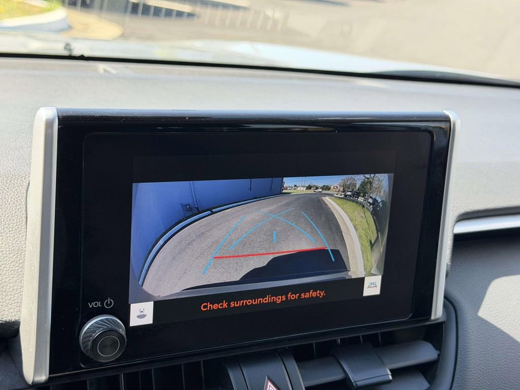 Used 2024 Toyota RAV4 LE image 4