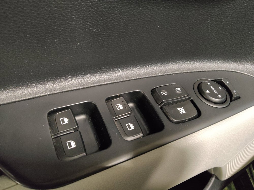 Used 2022 Kia Rio S w/ Technology Package FWD image 27