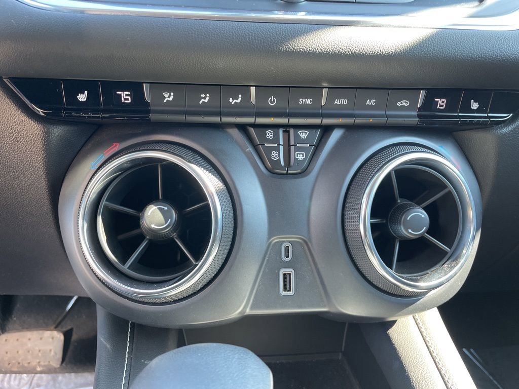 Used 2024 Chevrolet Blazer LT image 18