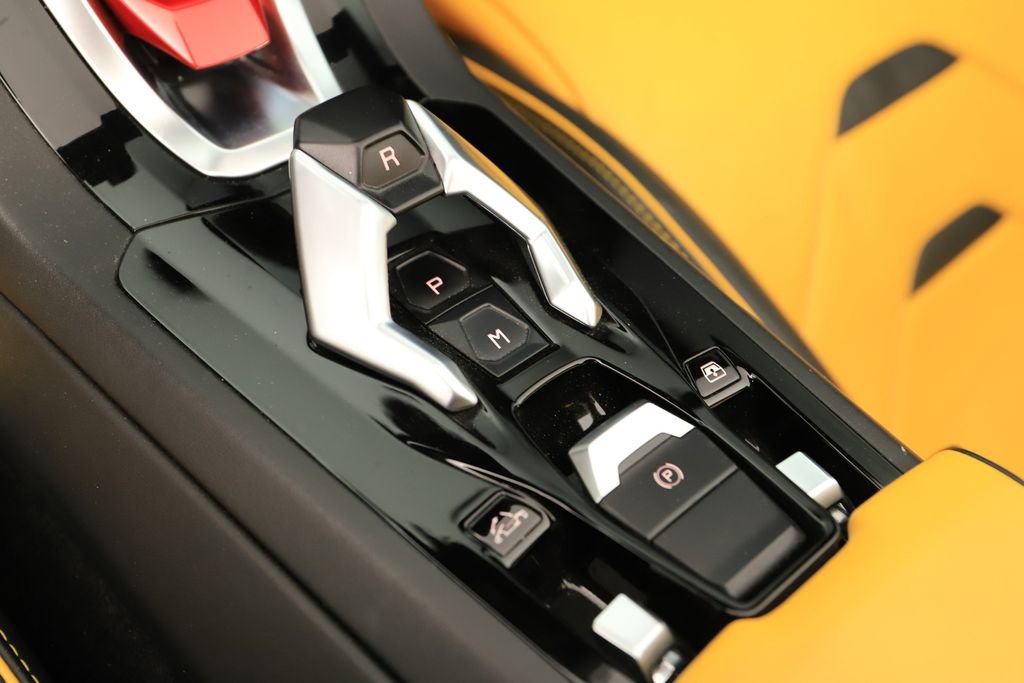 Used 2020 Lamborghini Huracan EVO RWD image 26