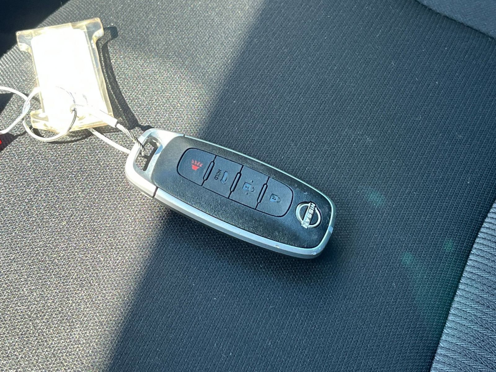 Used 2025 Nissan Sentra SV FWD image 21