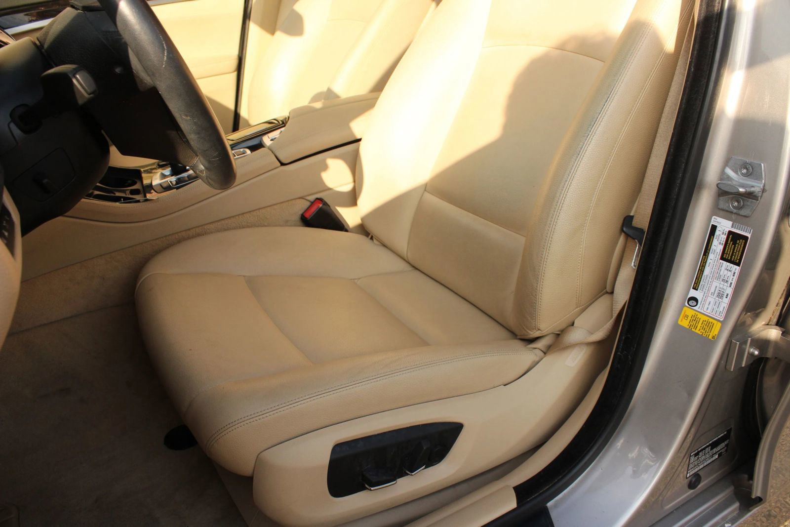 Used 2015 BMW 528i Sedan RWD image 14