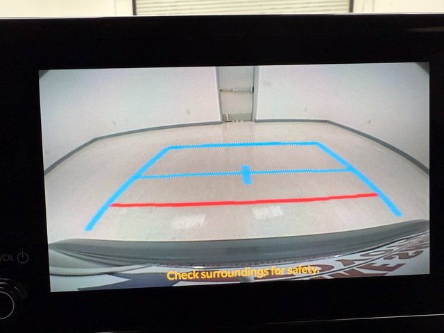 Used 2025 Toyota Corolla LE image 21