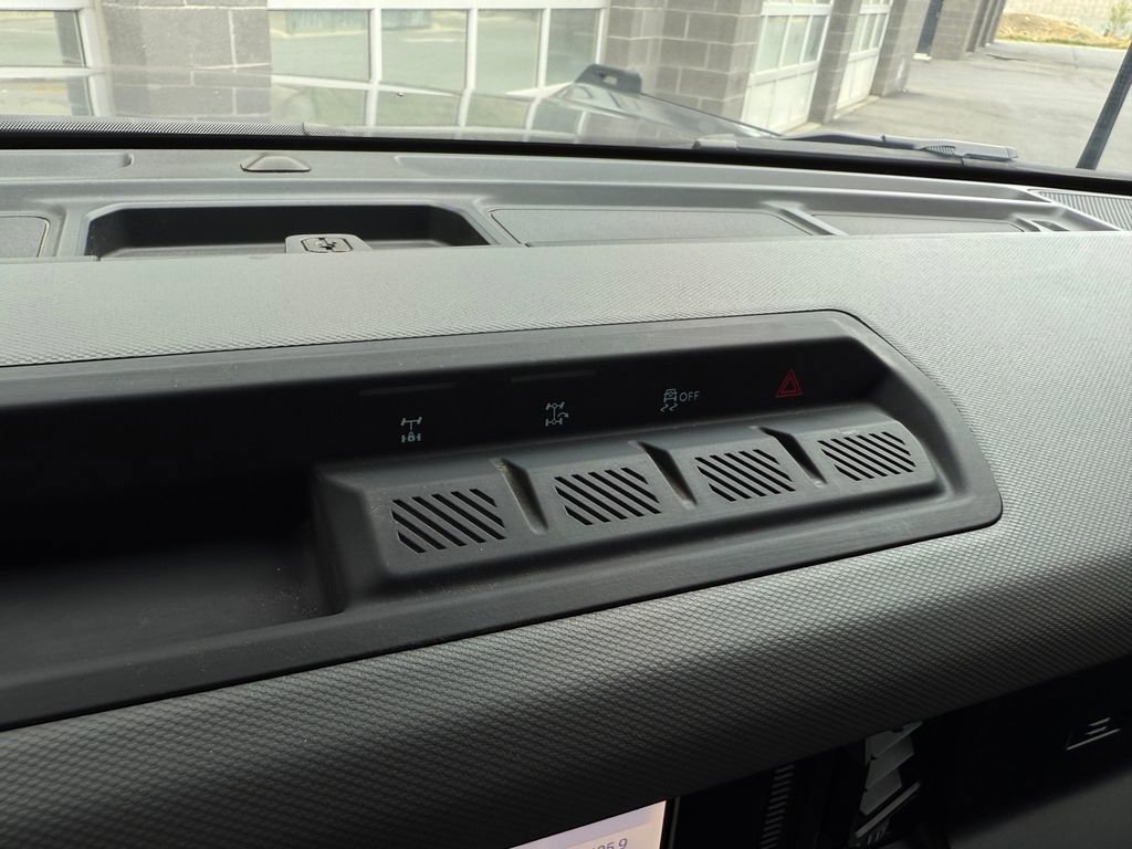 Used 2023 Ford Bronco Black Diamond image 40